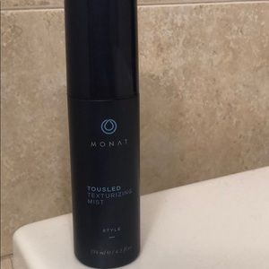 Monat tousled texture mist